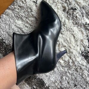 Chic Black Heeled Ankle Boots for Women